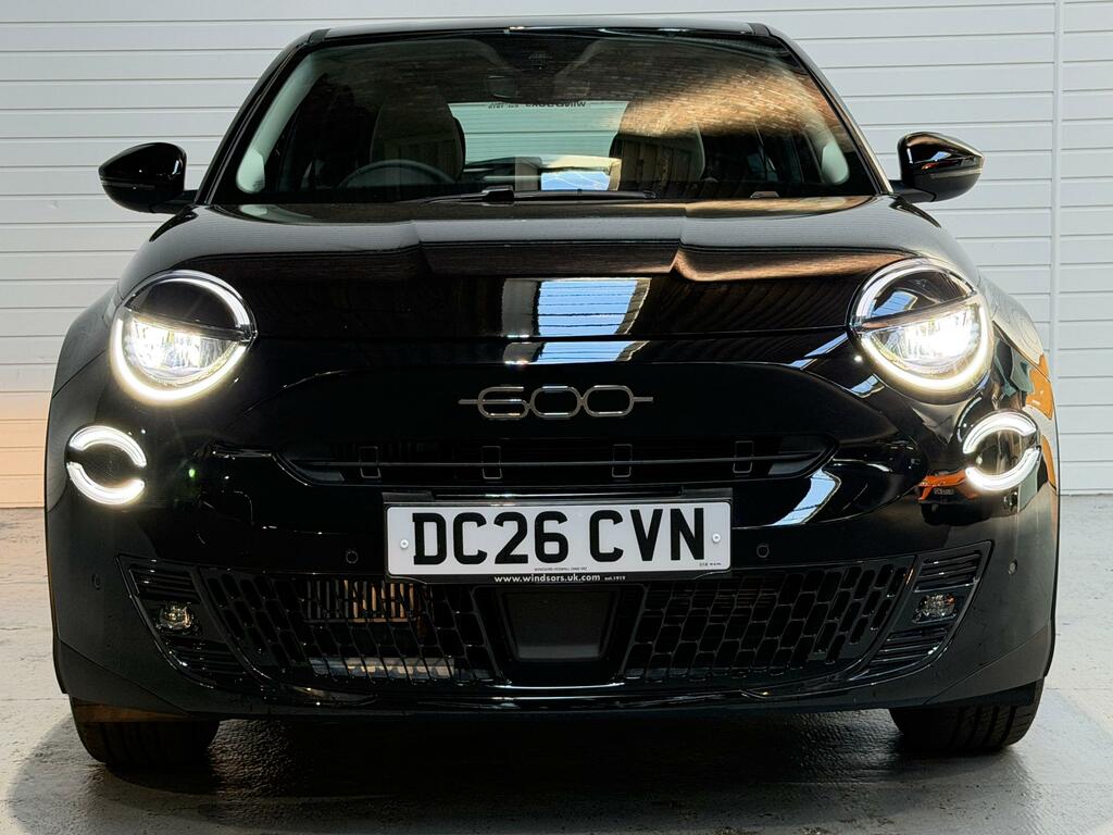 Fiat 600 1.2 Mhev Icon Suv Hybrid E-dct Euro 6 Black #3