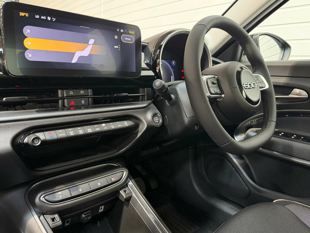 Fiat 600 1.2 Mhev Icon Suv Hybrid E-dct Euro 6 Black #4