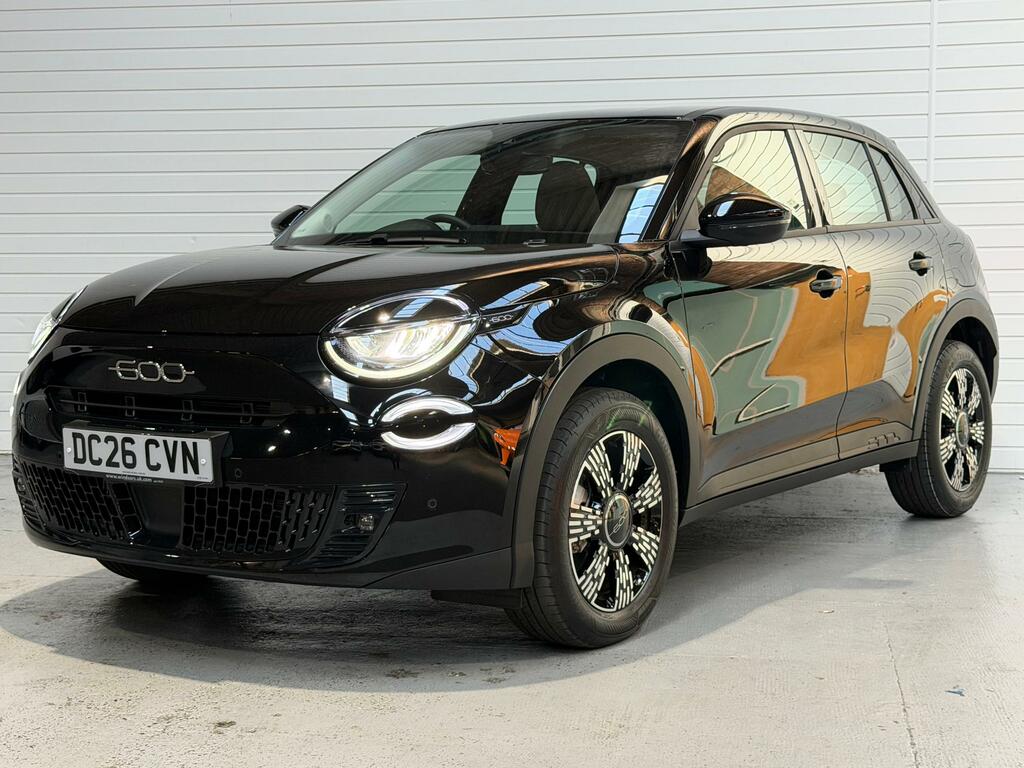 Fiat 600 1.2 Mhev Icon Suv Hybrid E-dct Euro 6 Black #5
