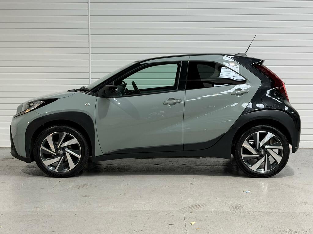 Toyota Aygo X 1.0 Vvt-i Edge Hatchback Euro 6 Green #5