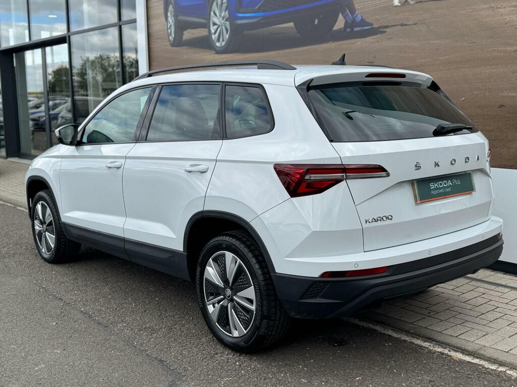 Skoda Karoq 1.0 Tsi Se Drive White #3