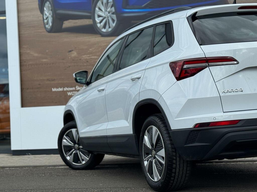 Skoda Karoq 1.0 Tsi Se Drive White #6
