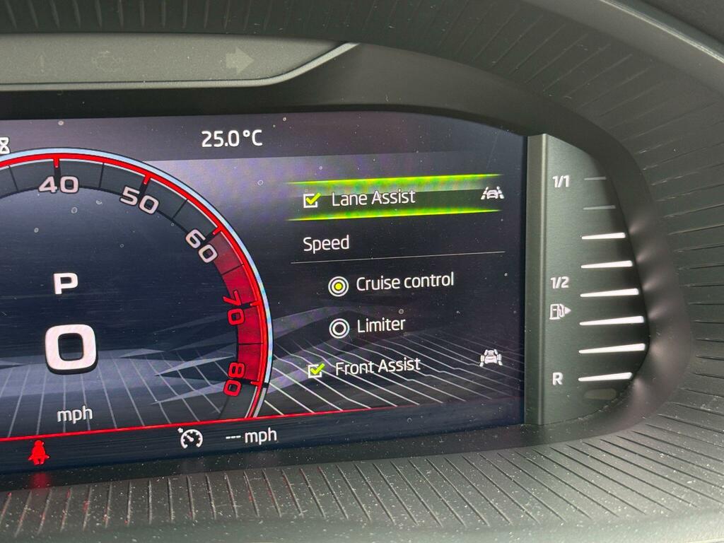 Skoda Kamiq Se Blue #40