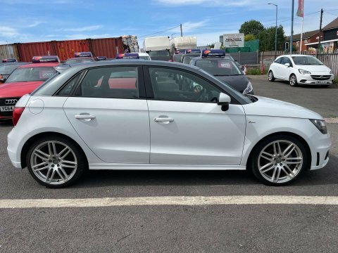 Audi A1 1.6 A1 Sportback CP13LBF White #6