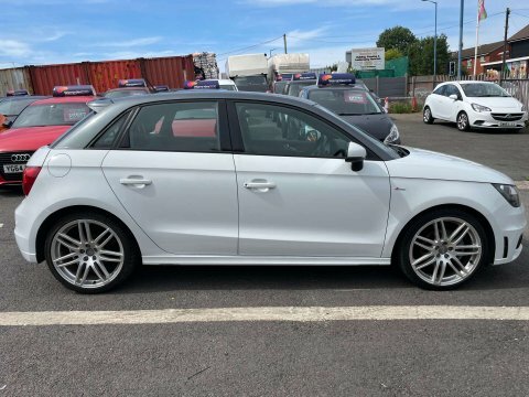 Audi A1 1.6 A1 Sportback CP13LBF White #2