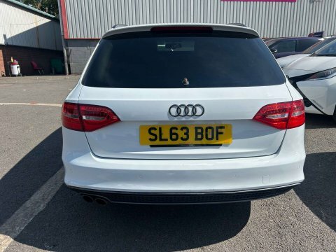 Audi A4 2.0 A4 Black White #6