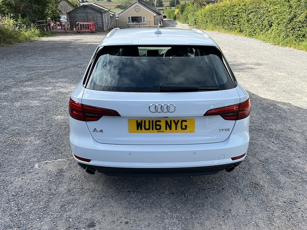 Audi A4 Avant Avant Tfsi Sport White #4