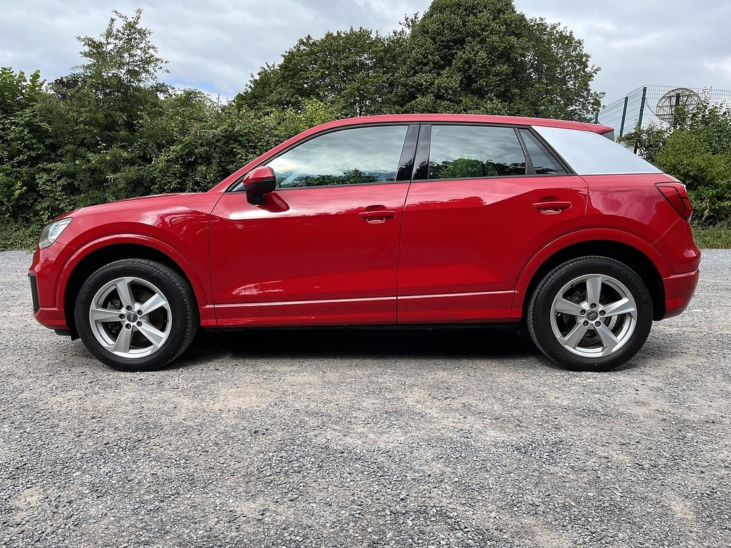 Audi Q2 Tfsi Sport Red #6