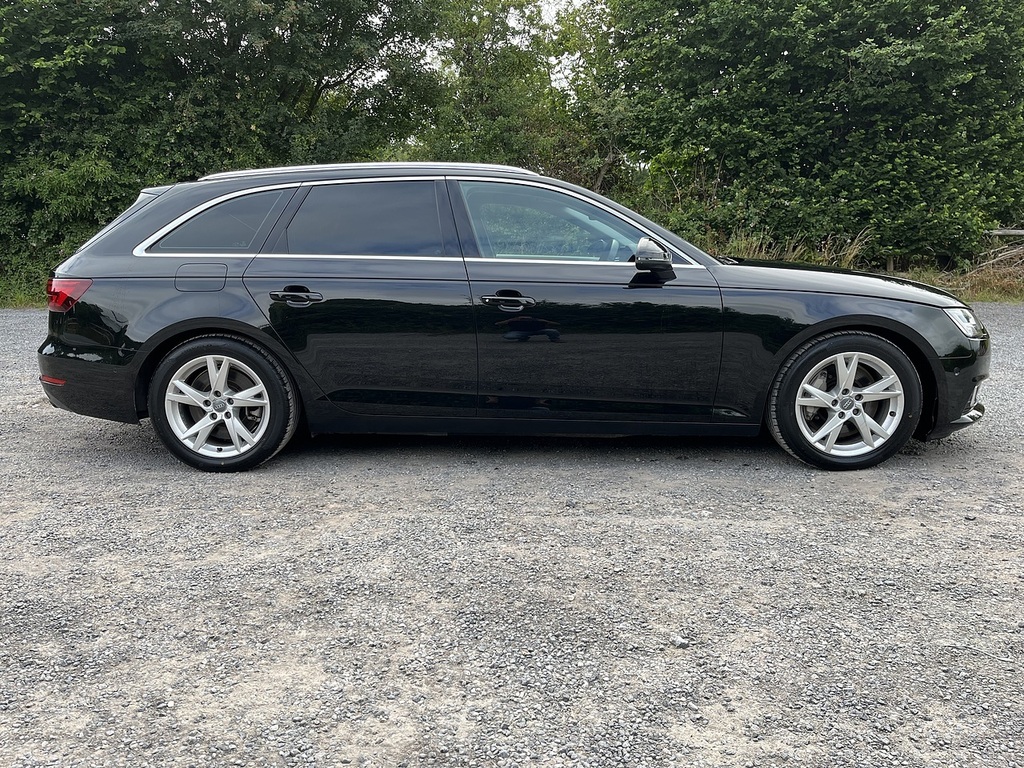 Audi A4 Avant Avant Tfsi Quattro Sport Black #2