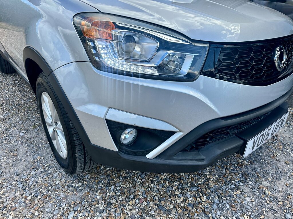 SsangYong Korando 2.0D 60Th Anniversary Edition 4Wd Euro 5 White #9