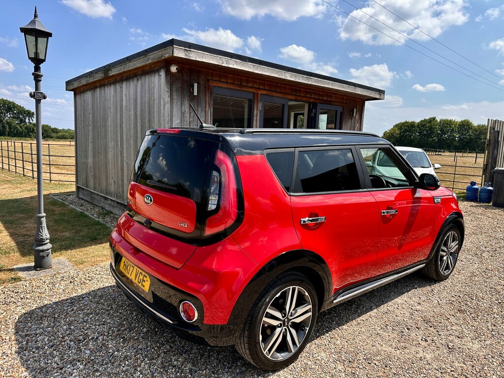 Kia Soul 1.6 Crdi 3 Suv Euro 6 134 Bhp Red #3