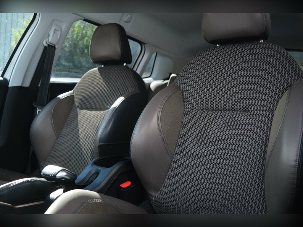 Peugeot 2008 1.6L E-hdi Feline 115 Bhp White #8