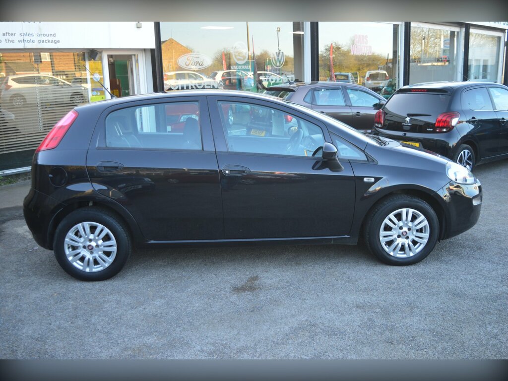 Fiat Punto Pop Plus White #8