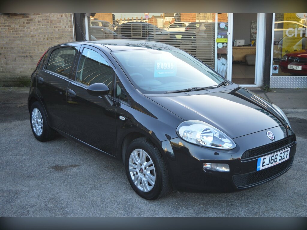 Fiat Punto 1.2 Pop Hatchback Euro 6 69 Bhp Black
