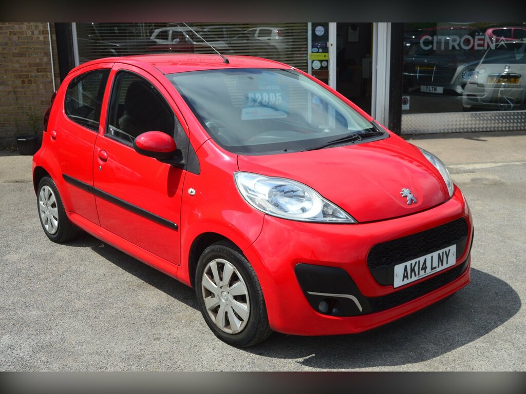 Peugeot 107 1.0 12V Active Hatchback Euro 5 Red
