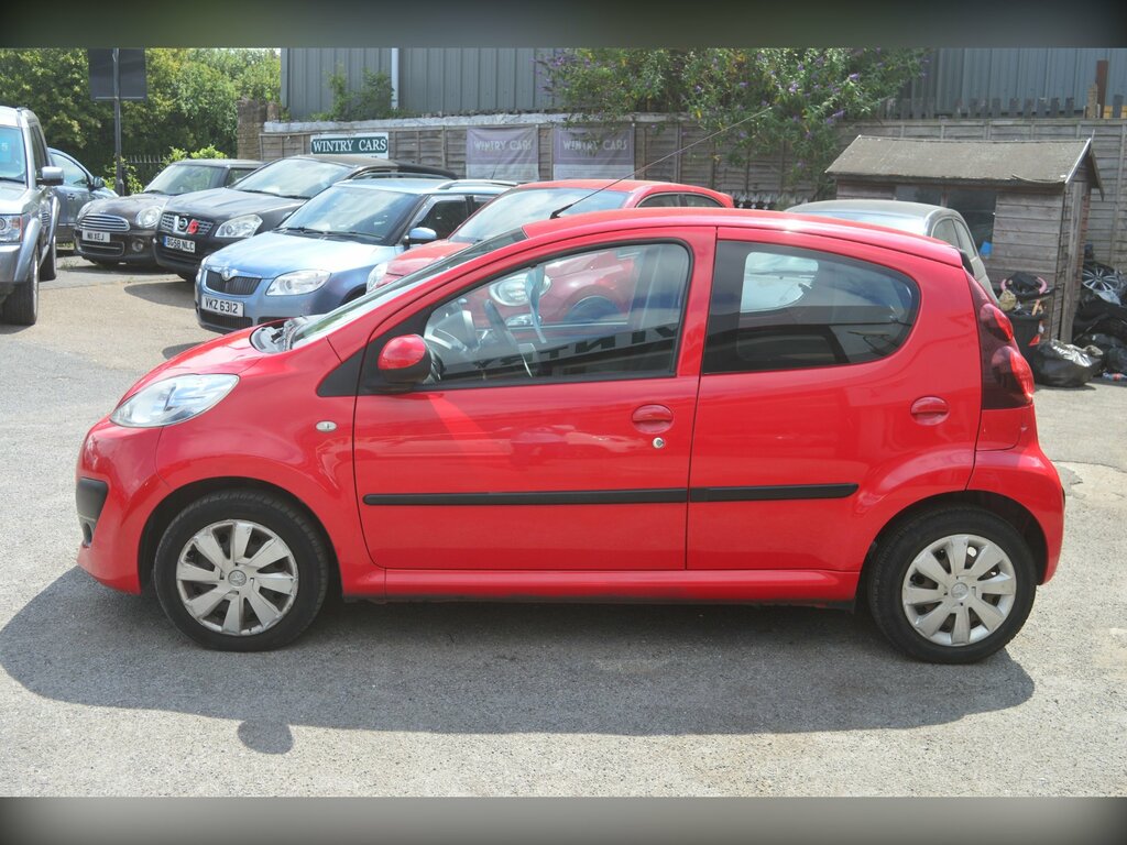Peugeot 107 1.0 12V Active Hatchback Euro 5 Red #3