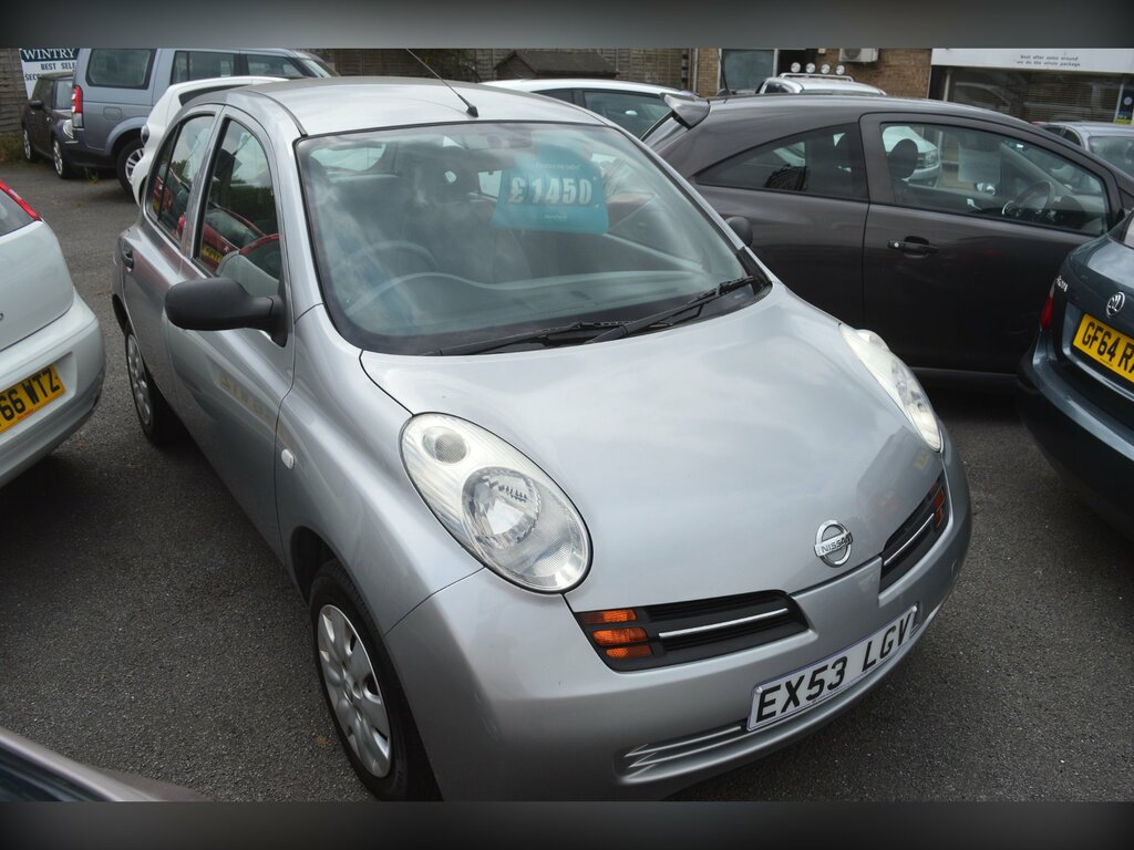 Nissan Micra 1.0 E Hatchback 141 Gkm, 64 Bh Silver
