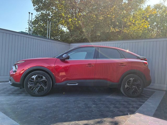 Citroen C4 1.2 Puretech Shine Plus Hatchback Eat8 Red #4
