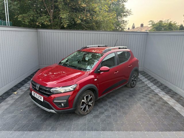 Dacia Sandero Stepway 1.0 Tce Prestige Hatchback Euro Red