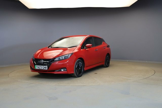 Nissan Leaf 39Kwh N-connecta Hatchback 150 Red