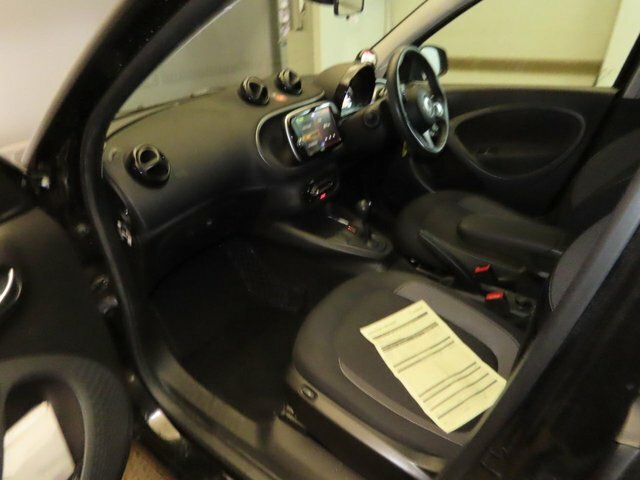 Smart Forfour 17.6Kwh 82 Bhp Premium Nq Black #9