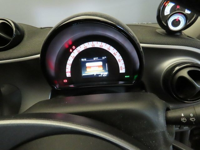 Smart Forfour 17.6Kwh 82 Bhp Premium Nq Black #8
