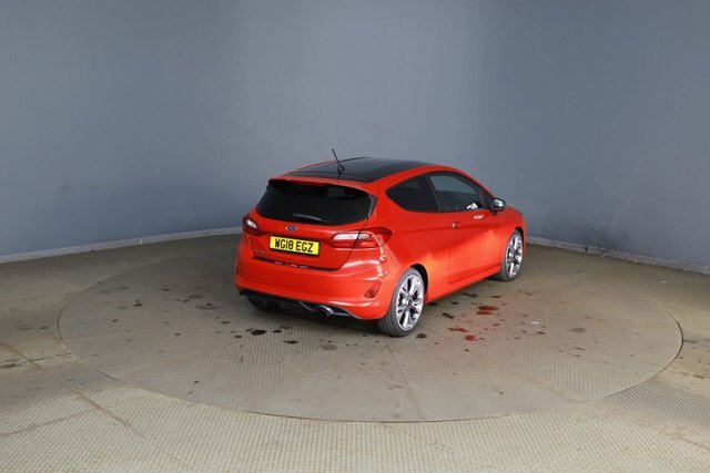 Ford Fiesta 1.0T Ecoboost St-line Hatchback WG18EGZ Red #4