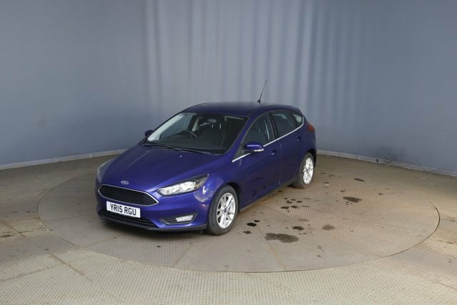 Ford Focus 1.0T Ecoboost Zetec Hatchback Eu Blue