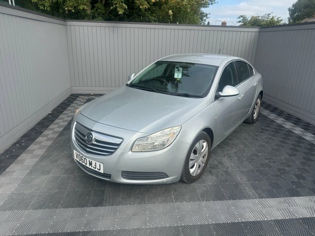 Vauxhall Insignia 2.0 Cdti Exclusiv Hatchback Euro Silver