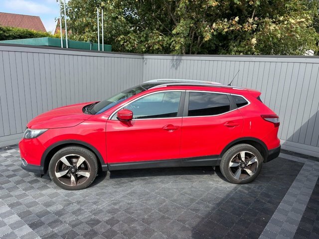 Nissan Qashqai 1.2 Dig-t N-connecta Suv 2Wd Eur Red #3