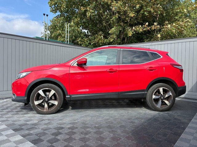 Nissan Qashqai 1.2 Dig-t N-connecta Suv 2Wd Eur Red #4