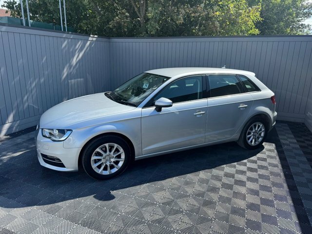 Audi A3 1.6 Tdi Se Sportback Euro 5 Ss Silver #3