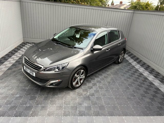 Peugeot 308 1.2 Puretech Allure Hatchback Eu Grey