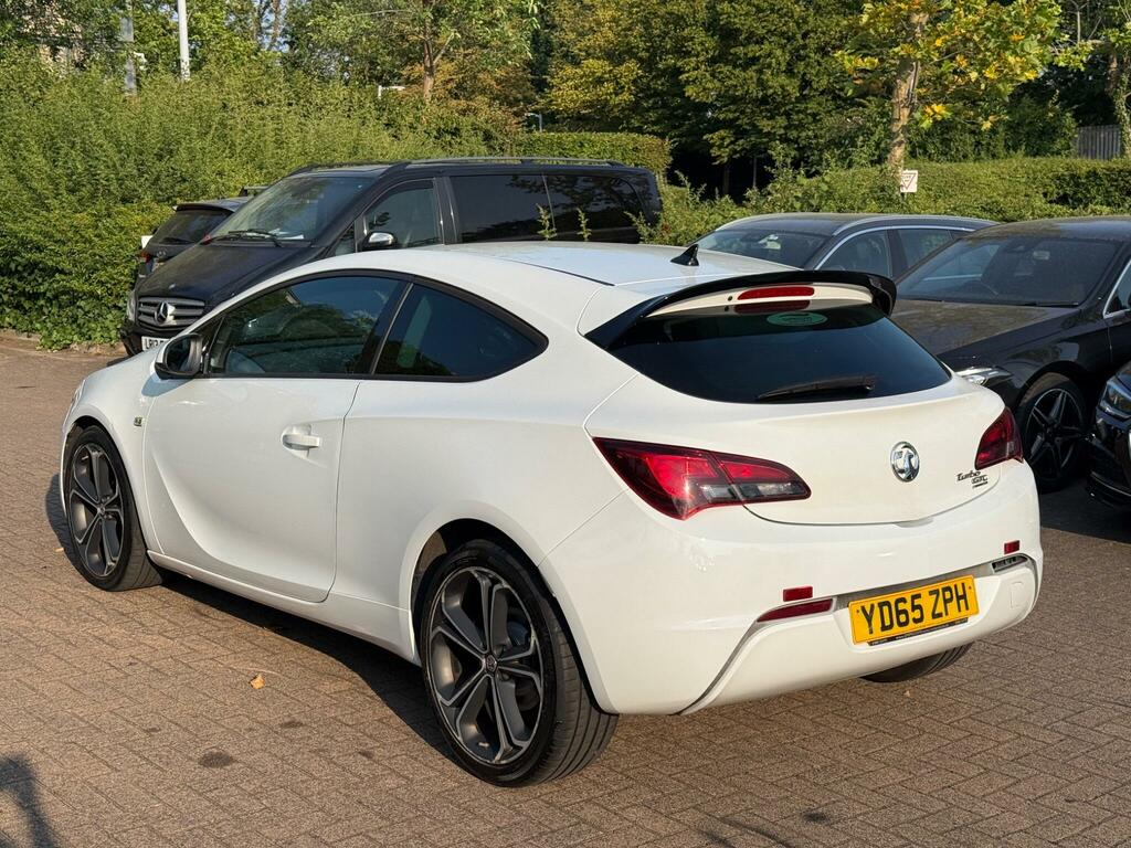 Vauxhall Astra GTC Limited Edition White #6