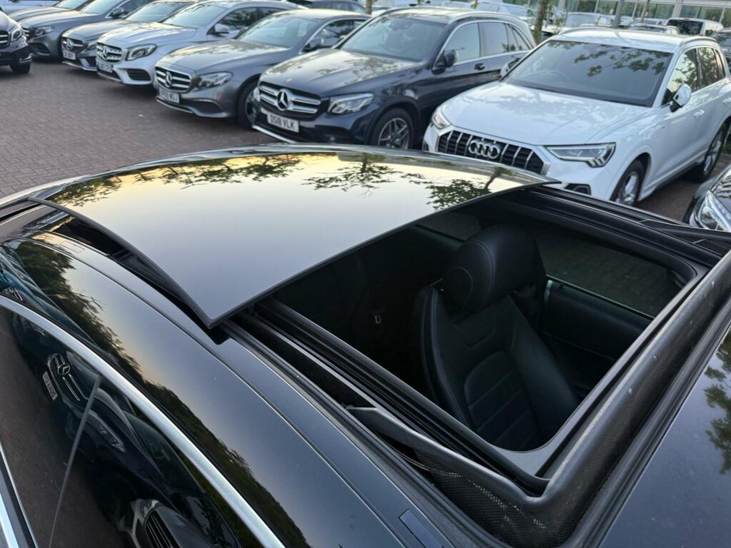 Mercedes-Benz C Class Sport Black #4