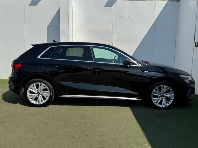 Audi A3 Tfsie 40 S Line HG73UNB Black #3