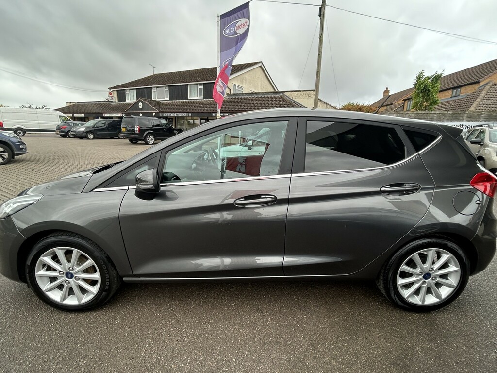 Ford Fiesta Hatchback 1.0 T Ecoboost Titanium 2018 KU18VPL Grey #4