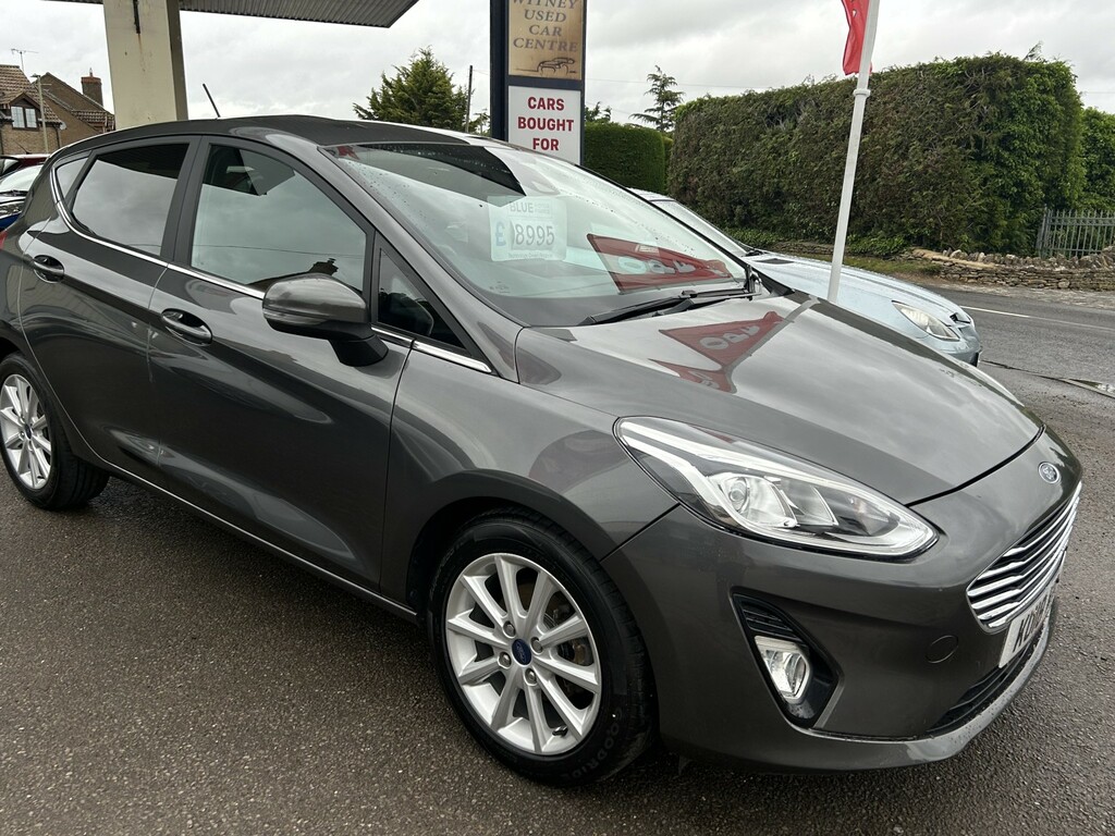 Ford Fiesta Hatchback 1.0 T Ecoboost Titanium 2018 Grey