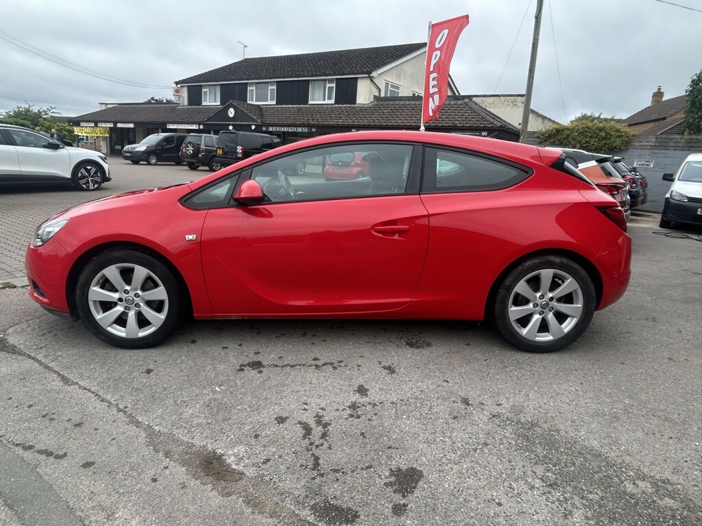 Vauxhall Astra GTC Coupe 1.4 T Sport 2014 Red #4
