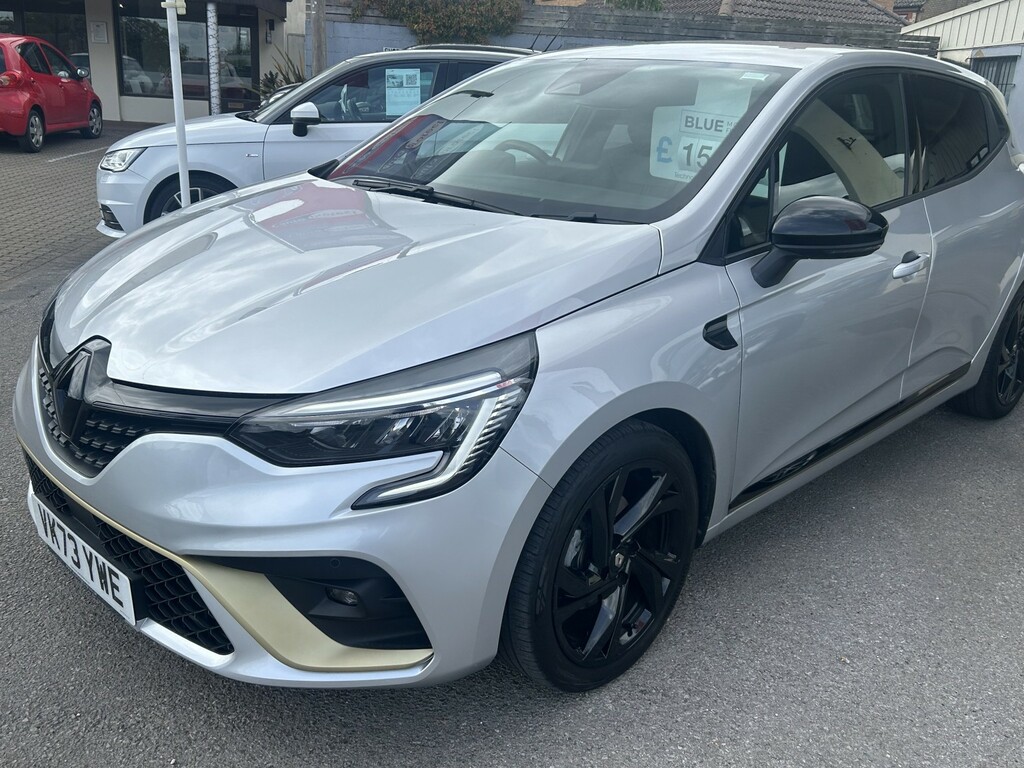 Renault Clio 1.6 E-tech Engineered Hybrid 145 My22 Silver