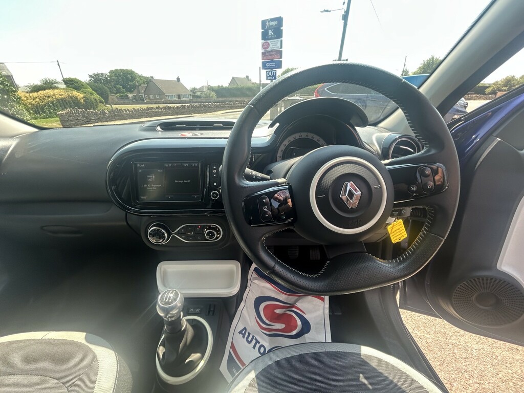 Renault Twingo White #10