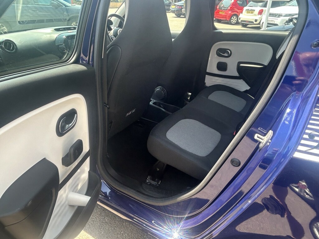Renault Twingo White #13
