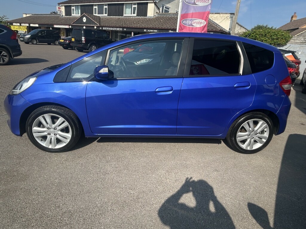 Honda Jazz Hatchback 1.4 I-vtec Es Plus 2013 LN63JVG Blue #4