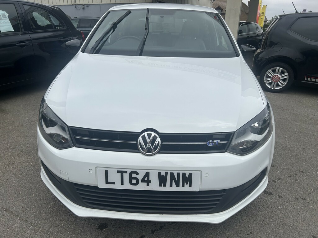 Volkswagen Polo Hatchback 1.4 Tsi Bluemotion Tech Act Bluegt 2014 White #2