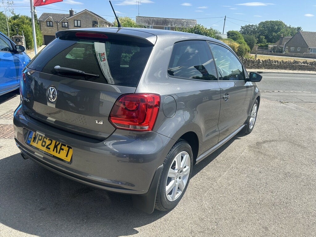 Volkswagen Polo Hatchback 1.4 Match 2013 Grey #2
