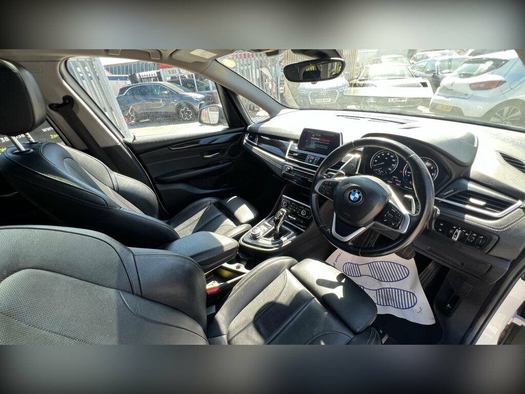 BMW 2 Series Active Tourer 2.0 220D Luxury Xdrive Euro 6 Ss YK68BBE White #5