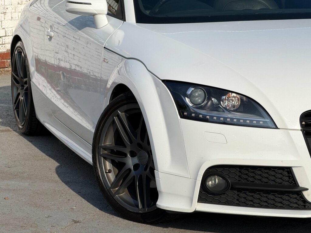 Audi TT 2.0 Tdi Black Edition Quattro Euro 5 NL14AUE White #5