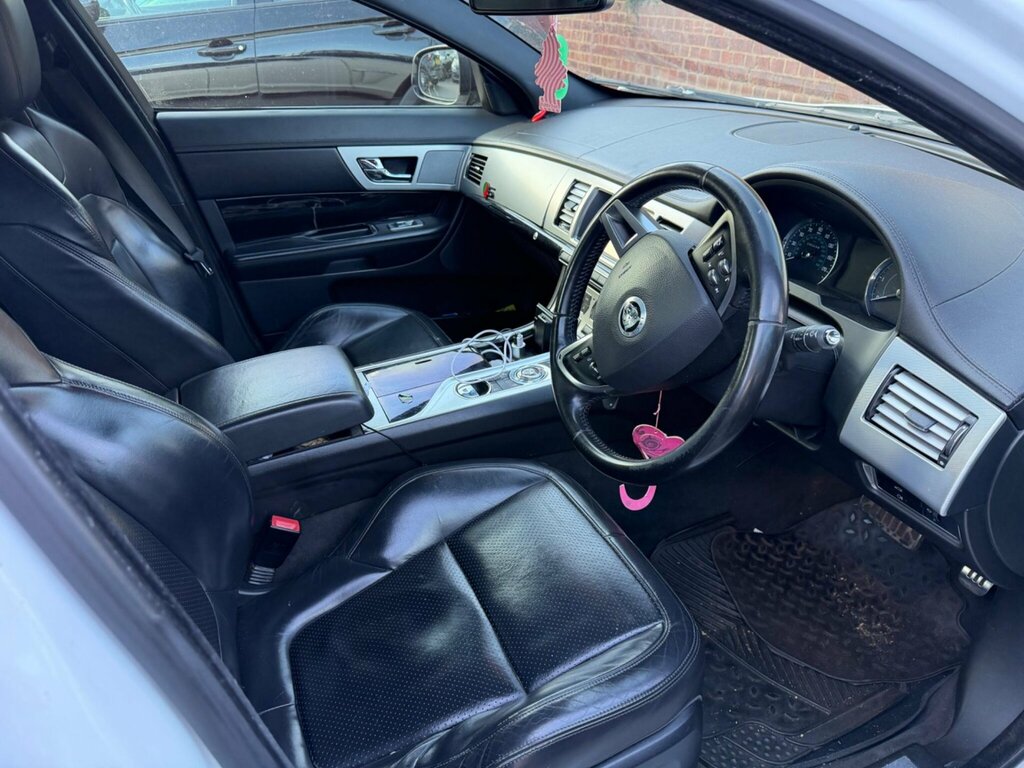 Jaguar XF 3.0D S V6 Premium Luxury Euro 5 White #6
