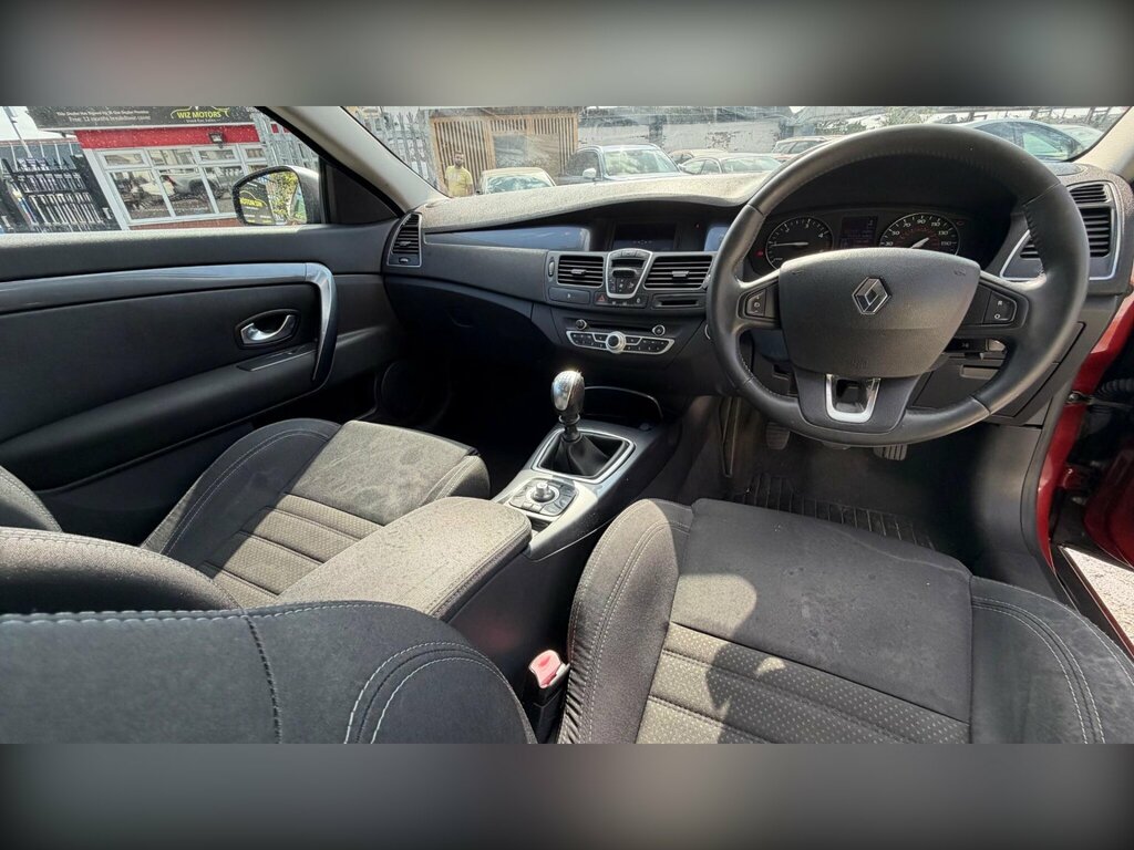 Renault Laguna 2.0 Dci Dynamique Tomtom Euro 5 Red #6
