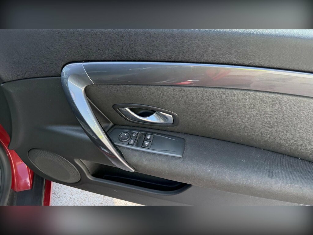 Renault Laguna 2.0 Dci 175 Dynamique Tomtom Initiale L Grey #28
